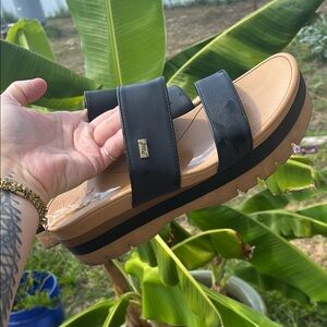 Reef Banded Horizon Platform Sandals Black sz 10